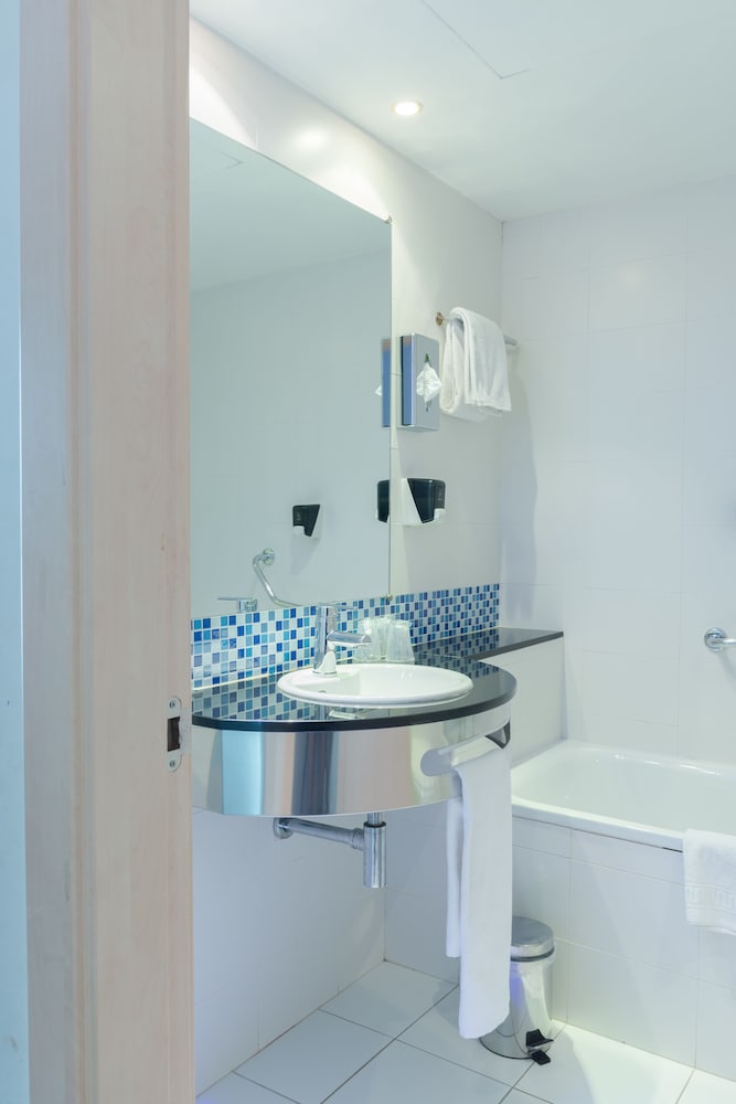Holiday Inn Express Madrid-Leganes 12