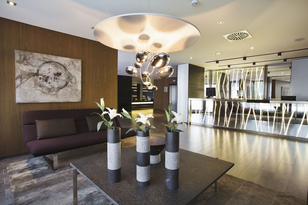 AC Hotel Atocha 2