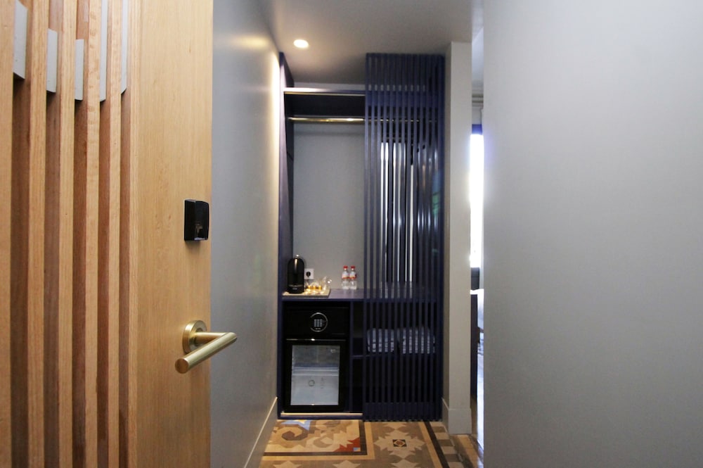 BUHO Boutique Barcelona 14