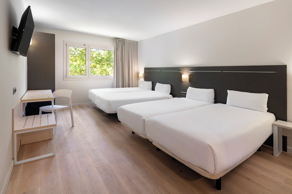 B&B HOTEL Barcelona Rubí 4