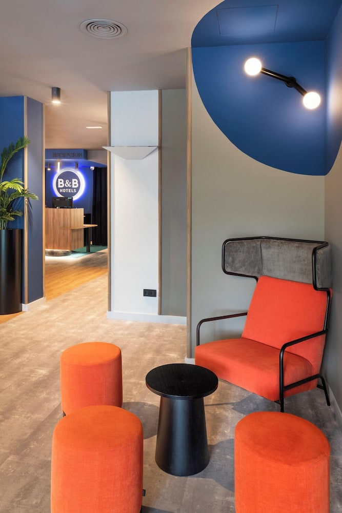B&B HOTEL Barcelona Rubí 23