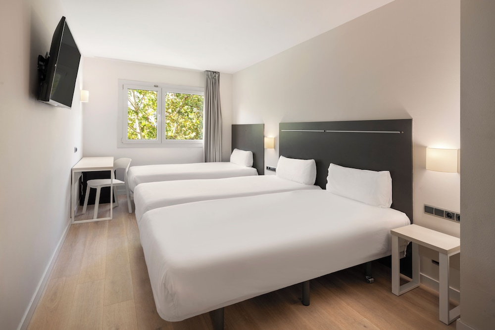 B&B HOTEL Barcelona Rubí 7