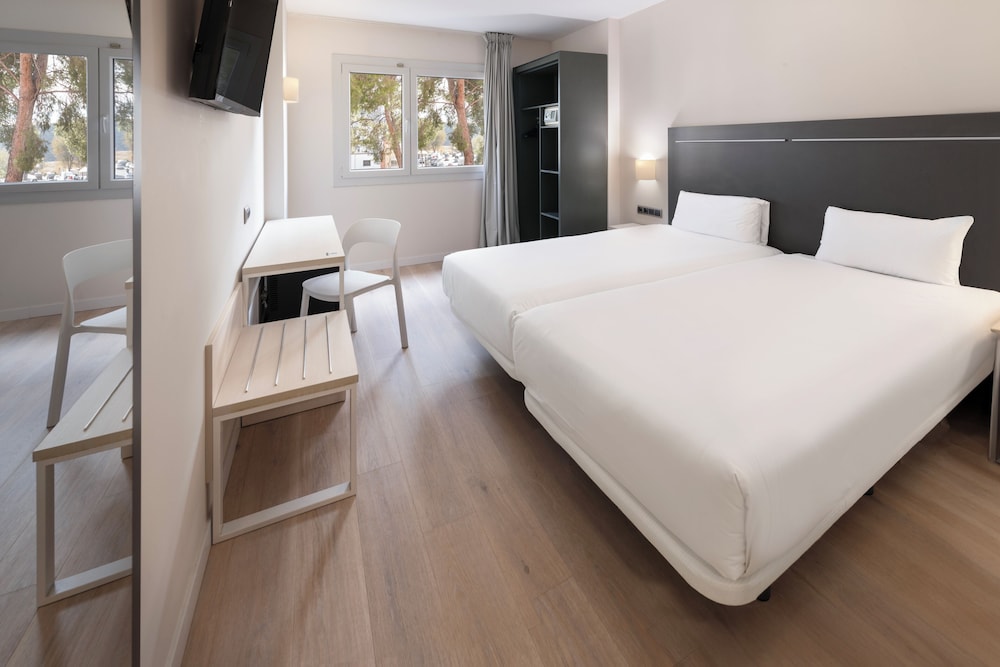 B&B HOTEL Barcelona Rubí 11