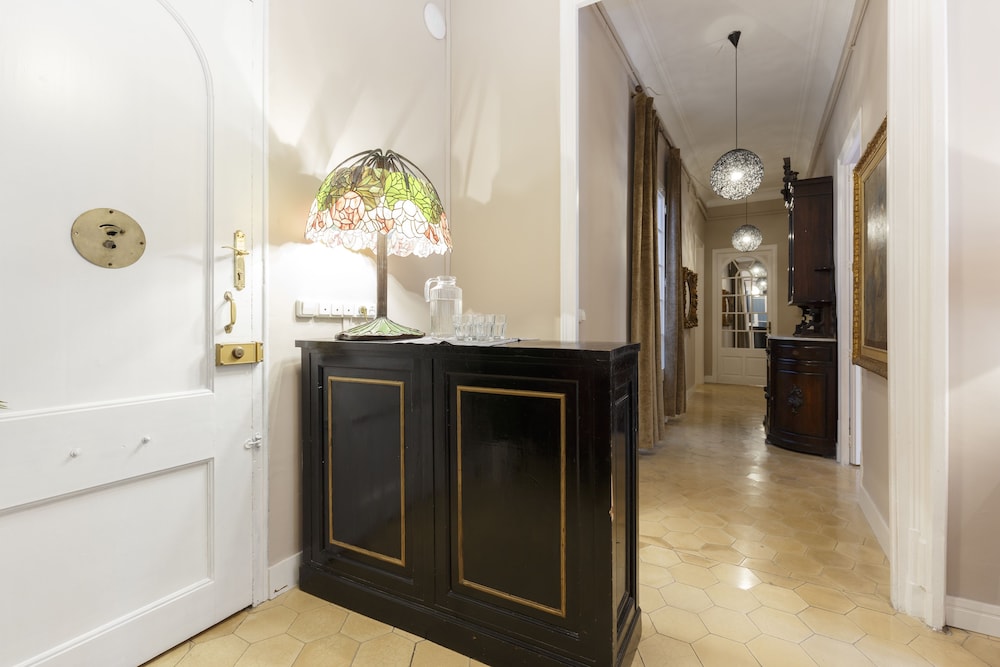 AinB Bed & Breakfast Via Laietana 4