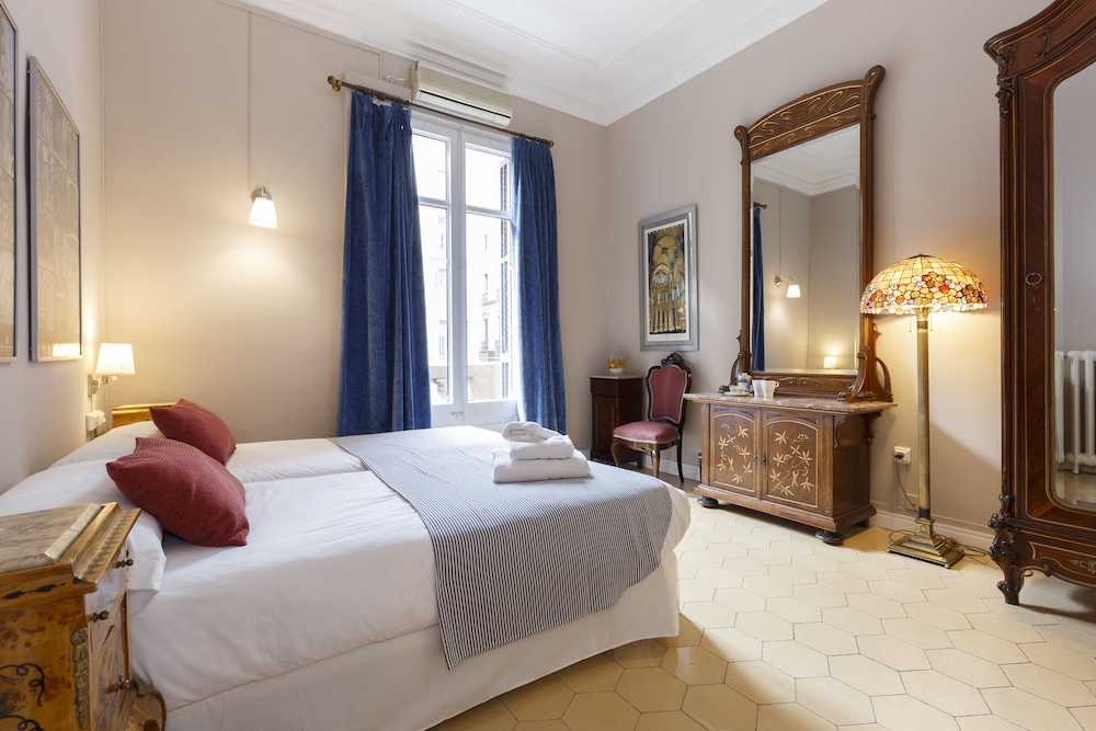 AinB Bed & Breakfast Via Laietana 8