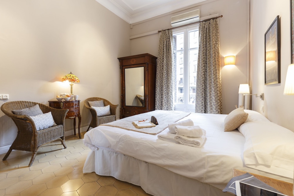 AinB Bed & Breakfast Via Laietana 15