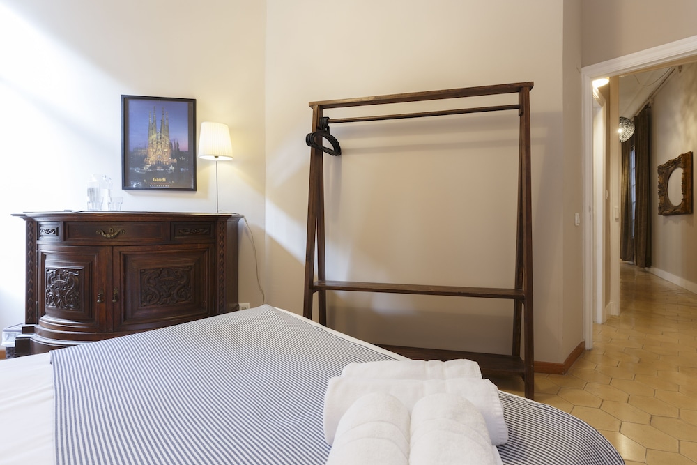 AinB Bed & Breakfast Via Laietana 21