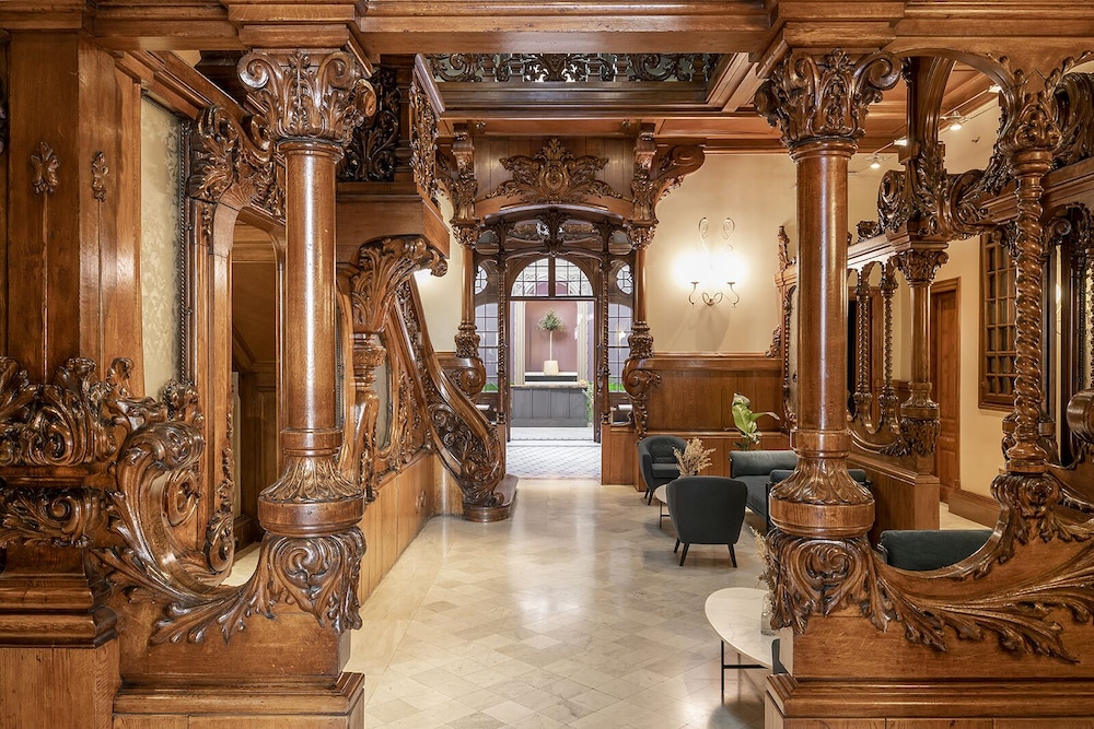 El Palauet Royal Suites 6