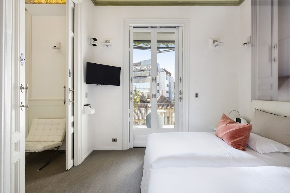 El Palauet Royal Suites 18