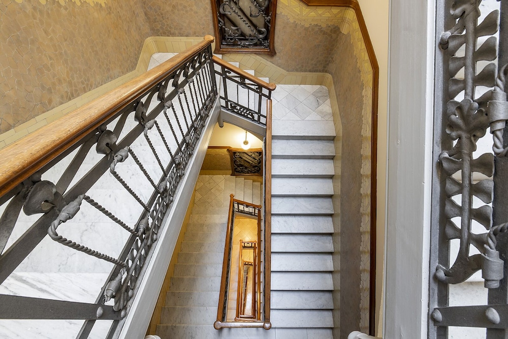 El Palauet Royal Suites 4