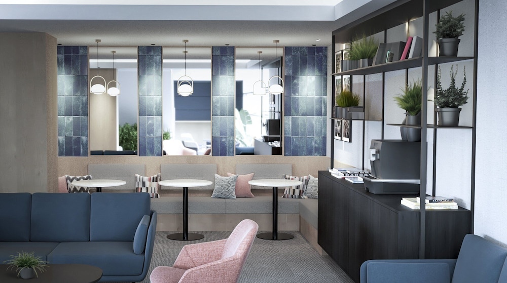 Crowne Plaza Madrid Airport 3