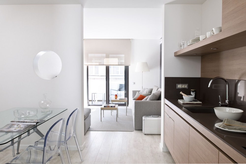 Eric Vökel BCN Suites 24