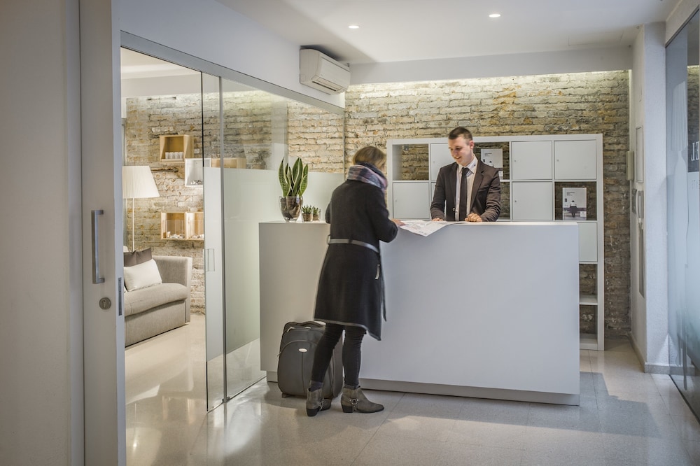 Eric Vökel BCN Suites 2