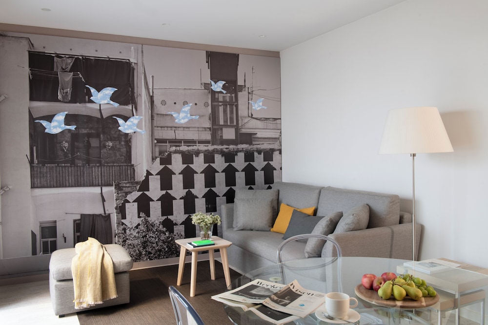 Eric Vökel BCN Suites 15