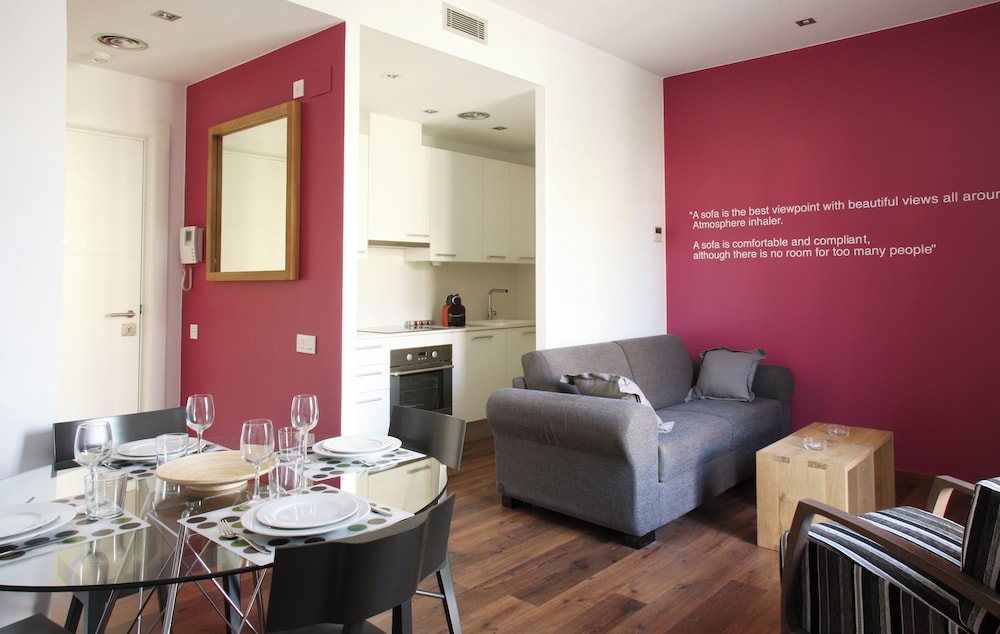 MH Apartments Suites 16