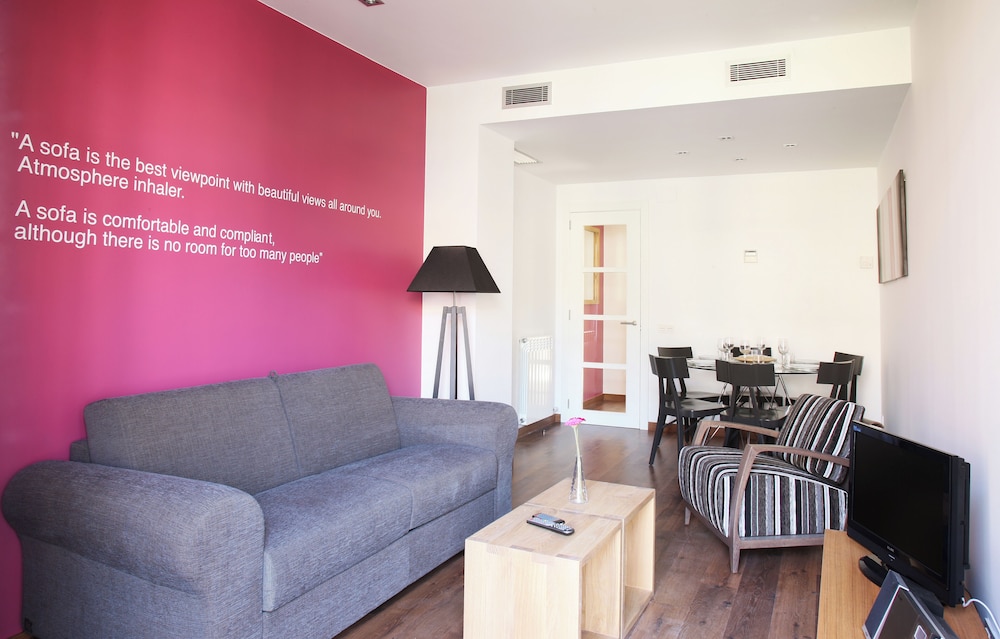 MH Apartments Suites 14