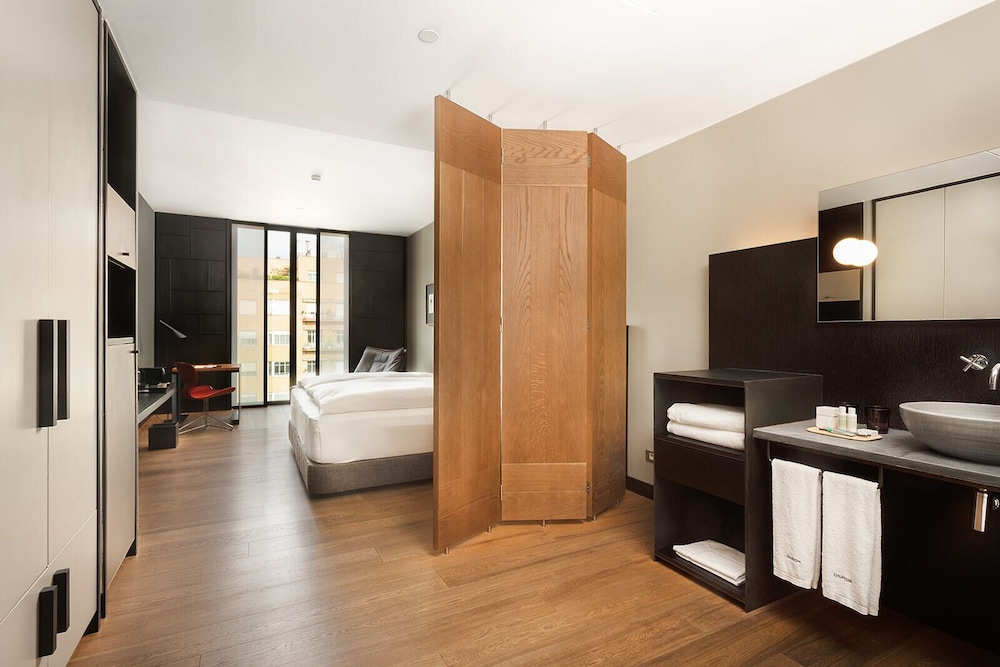 Alma Barcelona 12