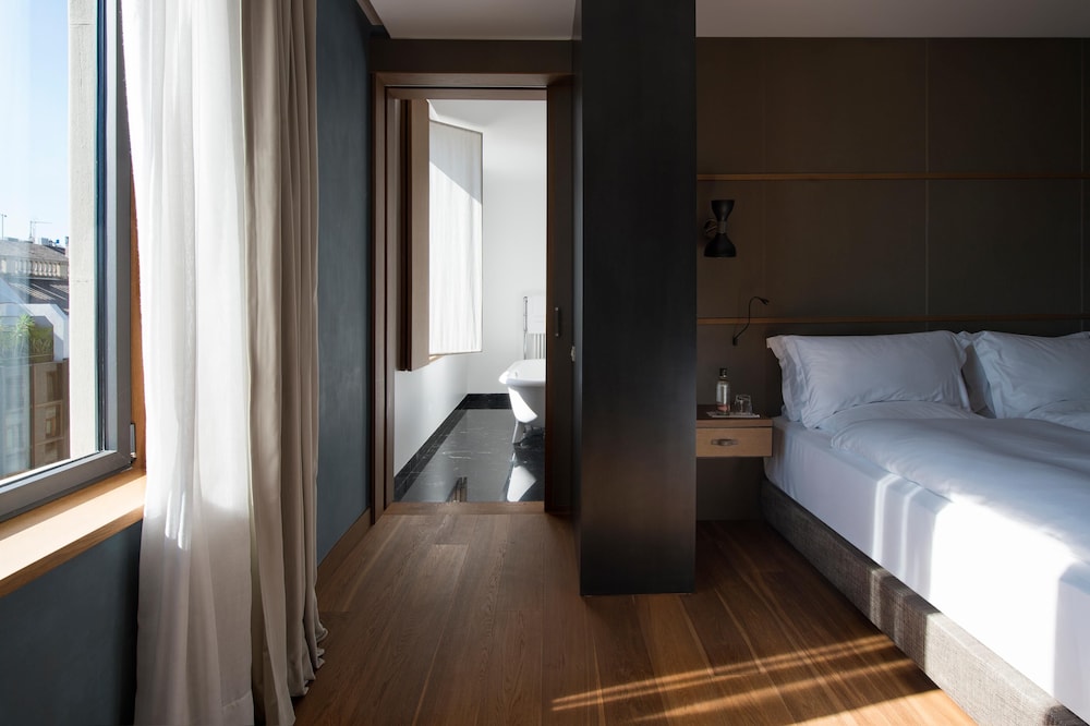 Alma Barcelona 22