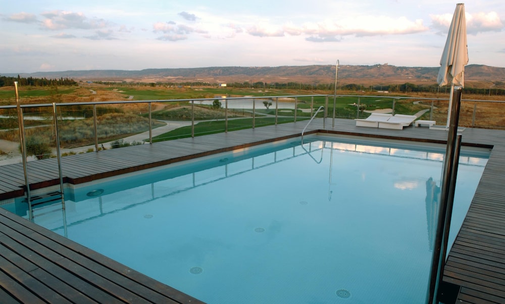 Sercotel Hotel Encin Golf 16