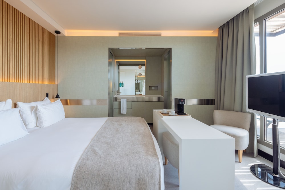 Hotel Arconte 18