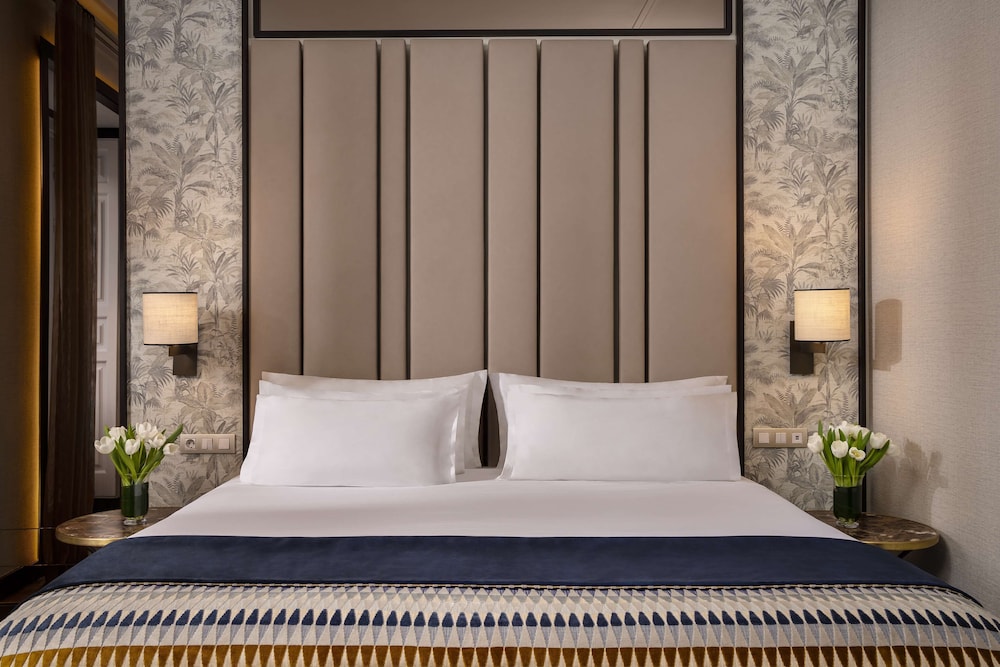 NH Collection Madrid Palacio de Tepa 9