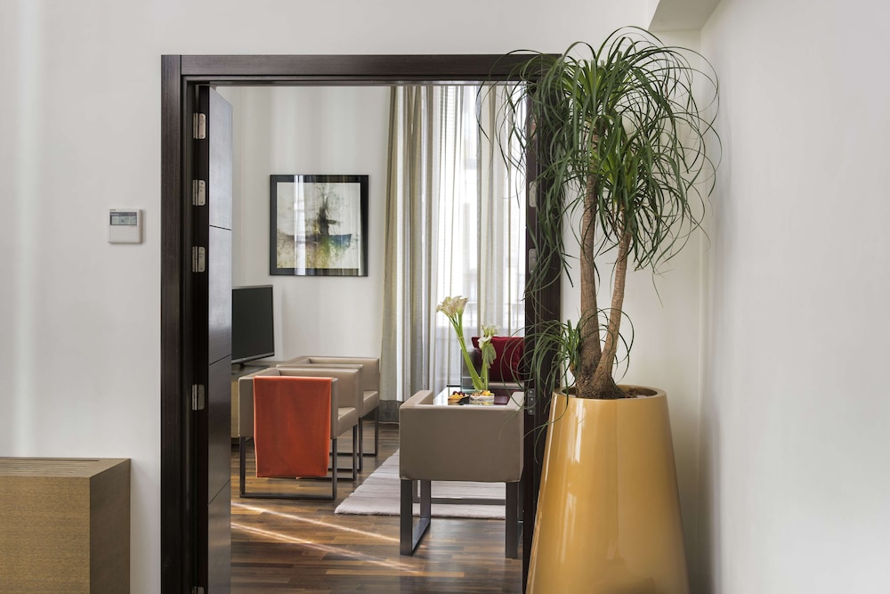 NH Collection Madrid Palacio de Tepa 11