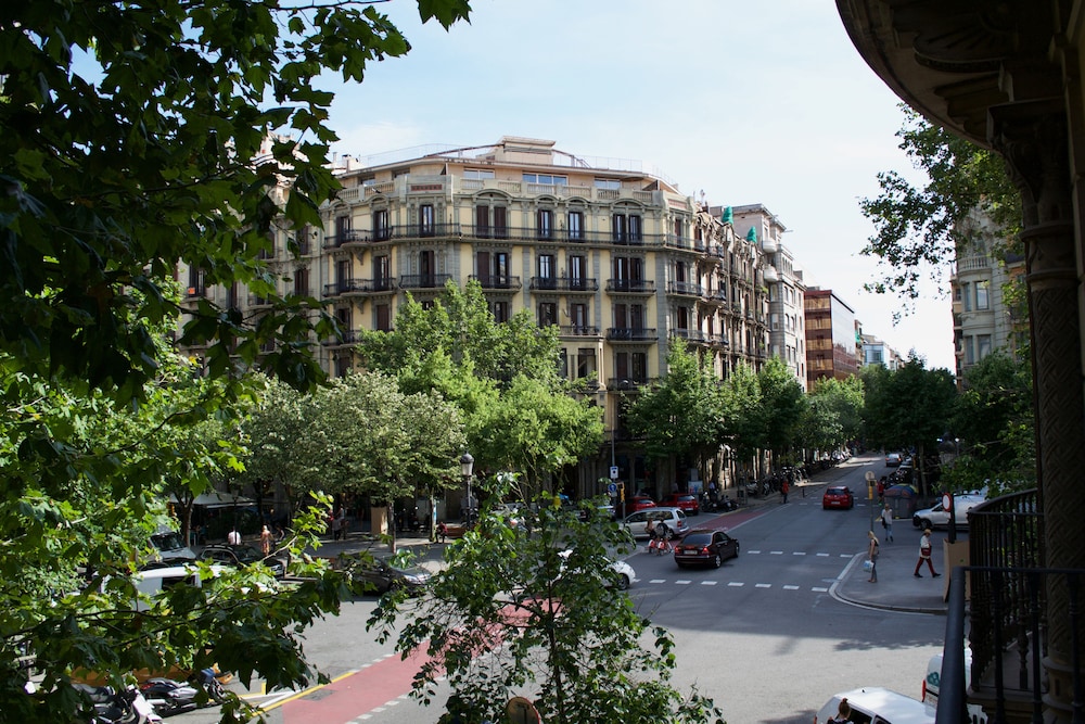 Cosmopolitan Boutique Rambla 13