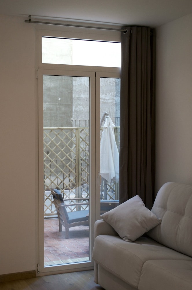 Cosmopolitan Boutique Rambla 4