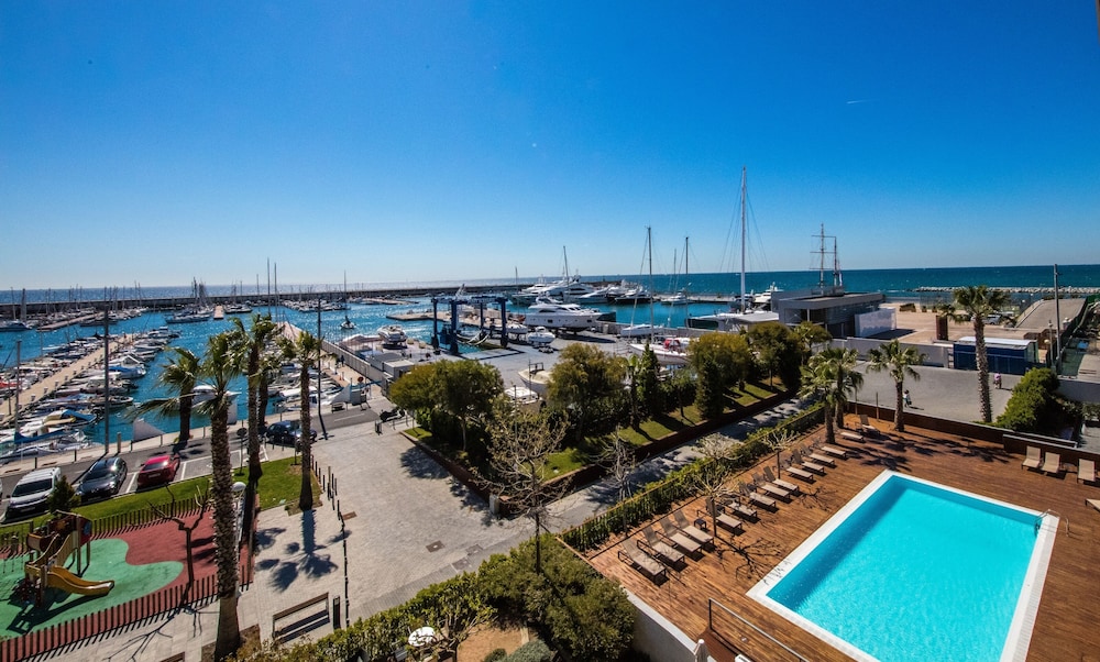 Atenea Port Barcelona Mataró 1
