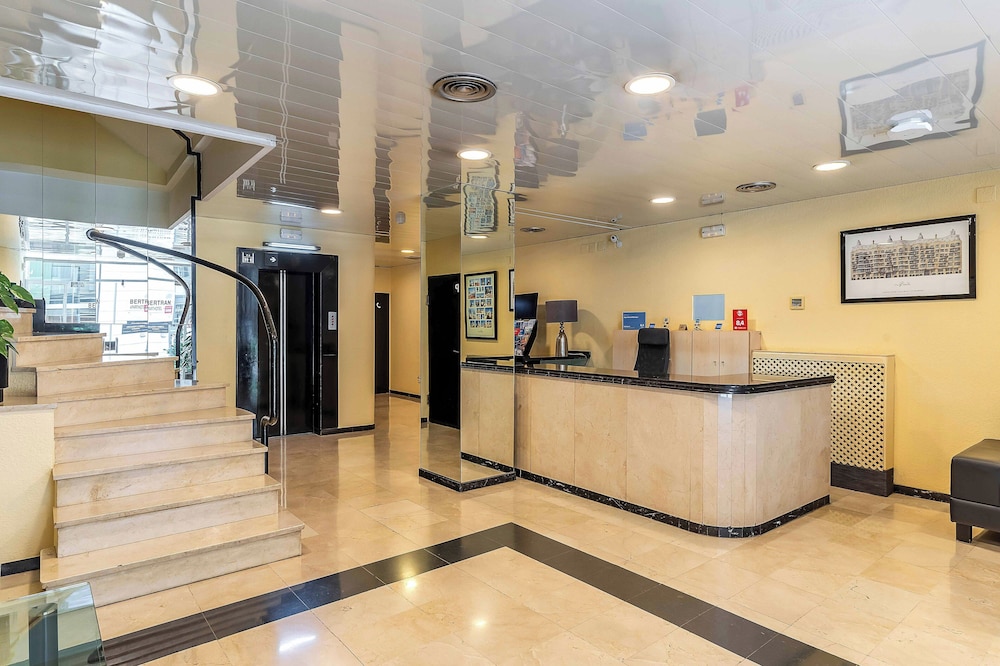 Aparthotel Bertran 4
