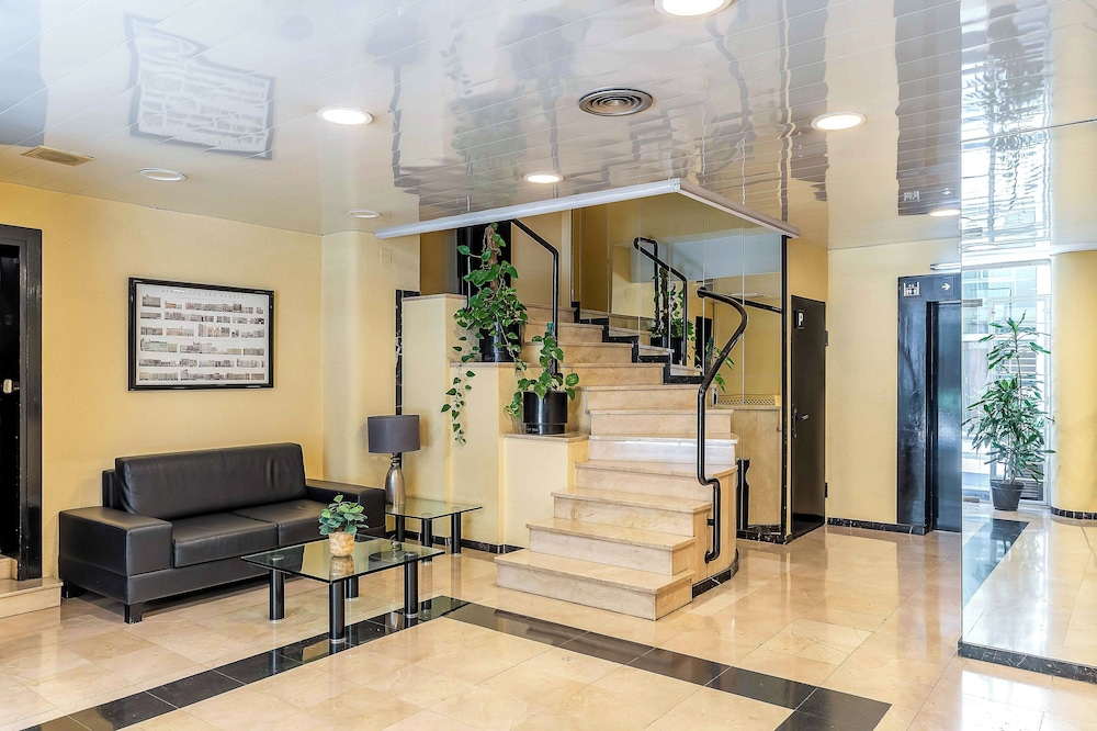 Aparthotel Bertran 7
