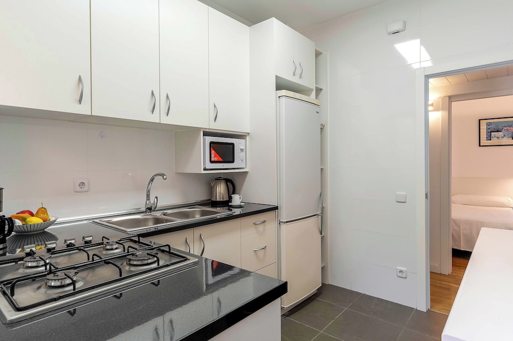 Aparthotel Bertran 17