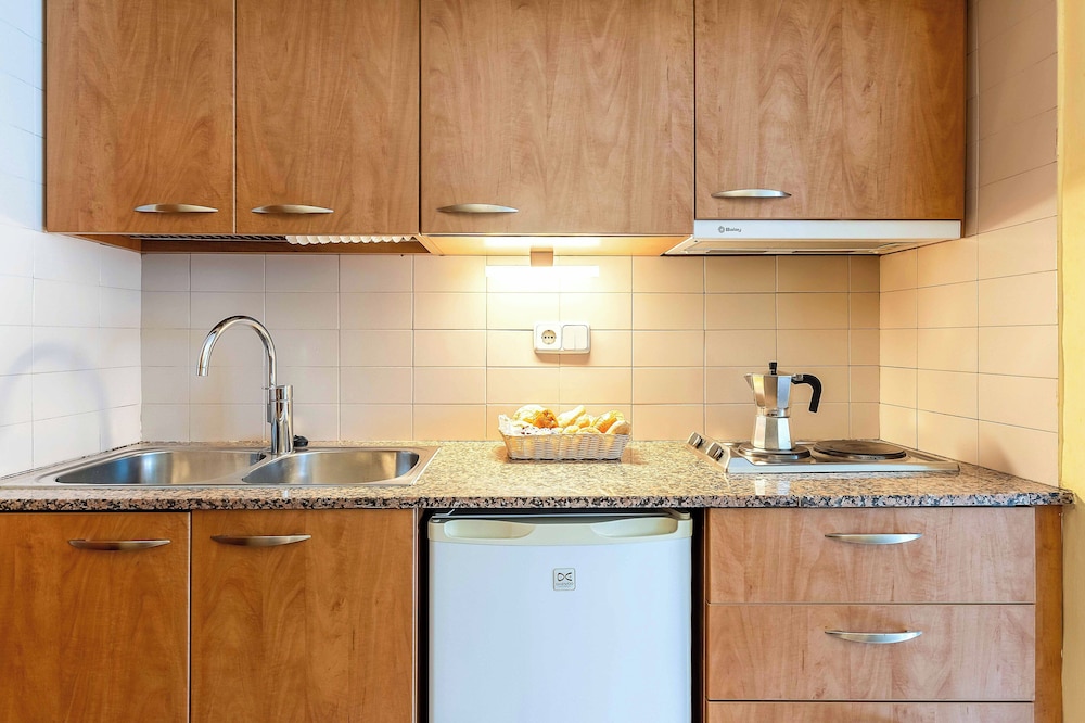 Aparthotel Bertran 19