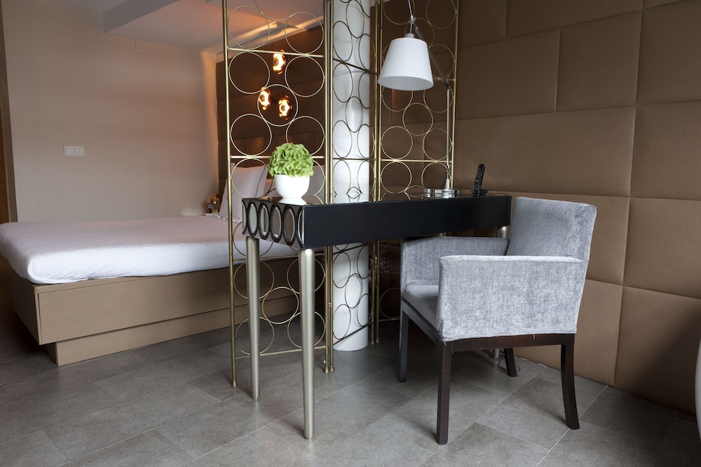 AB Design Suites 9