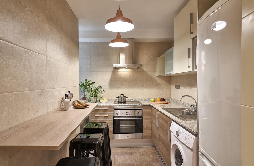 Apartments Barcelona Station 16