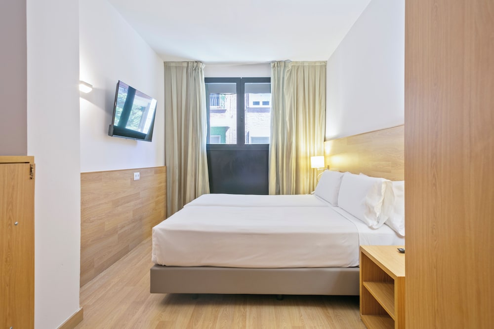 Hotel Acta Azul Barcelona 9