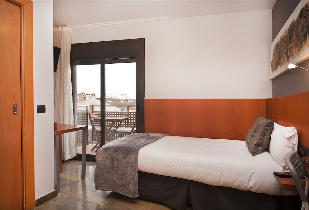 Sant Pere II 4