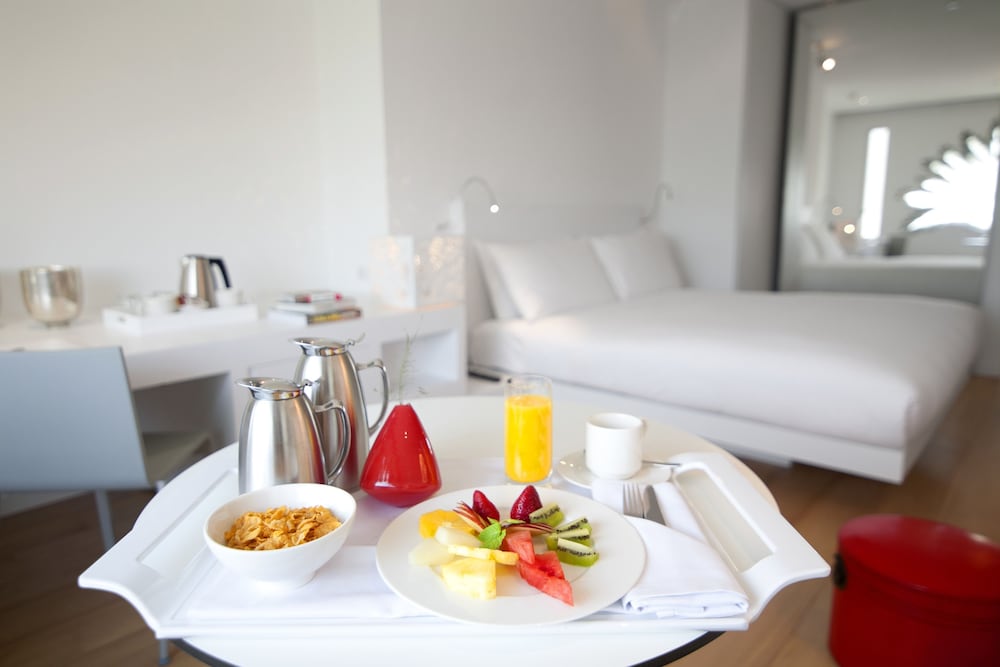 Renaissance Barcelona Fira Hotel 11