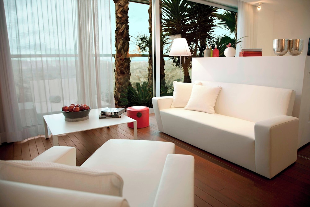 Renaissance Barcelona Fira Hotel 24