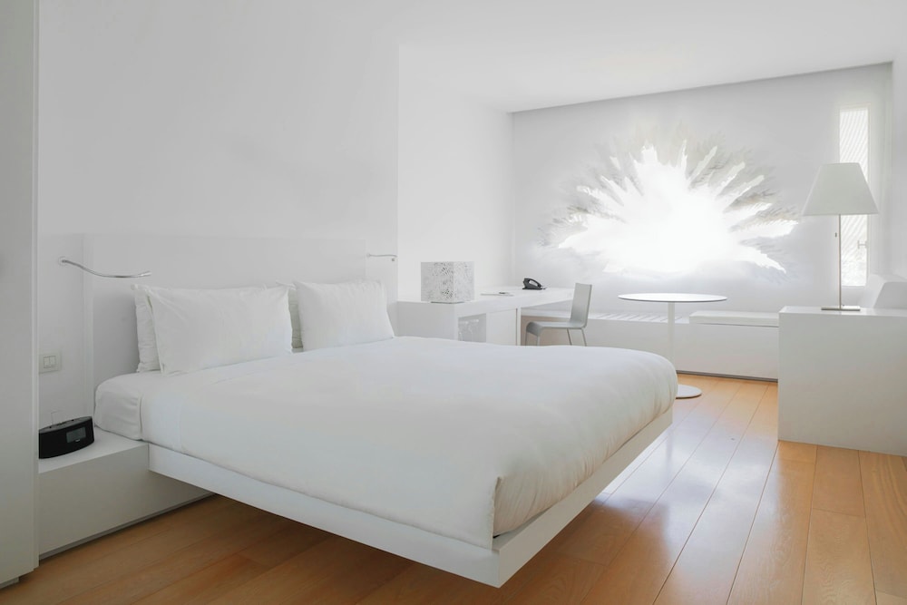 Renaissance Barcelona Fira Hotel 21