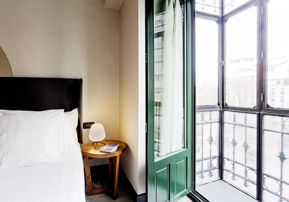 Hotel Boutique One Shot Luchana 22 23
