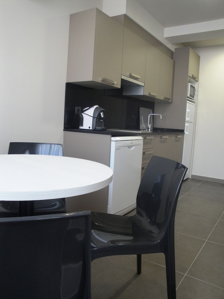 Pierre & Vacances Apartamentos Barcelona Sants 6