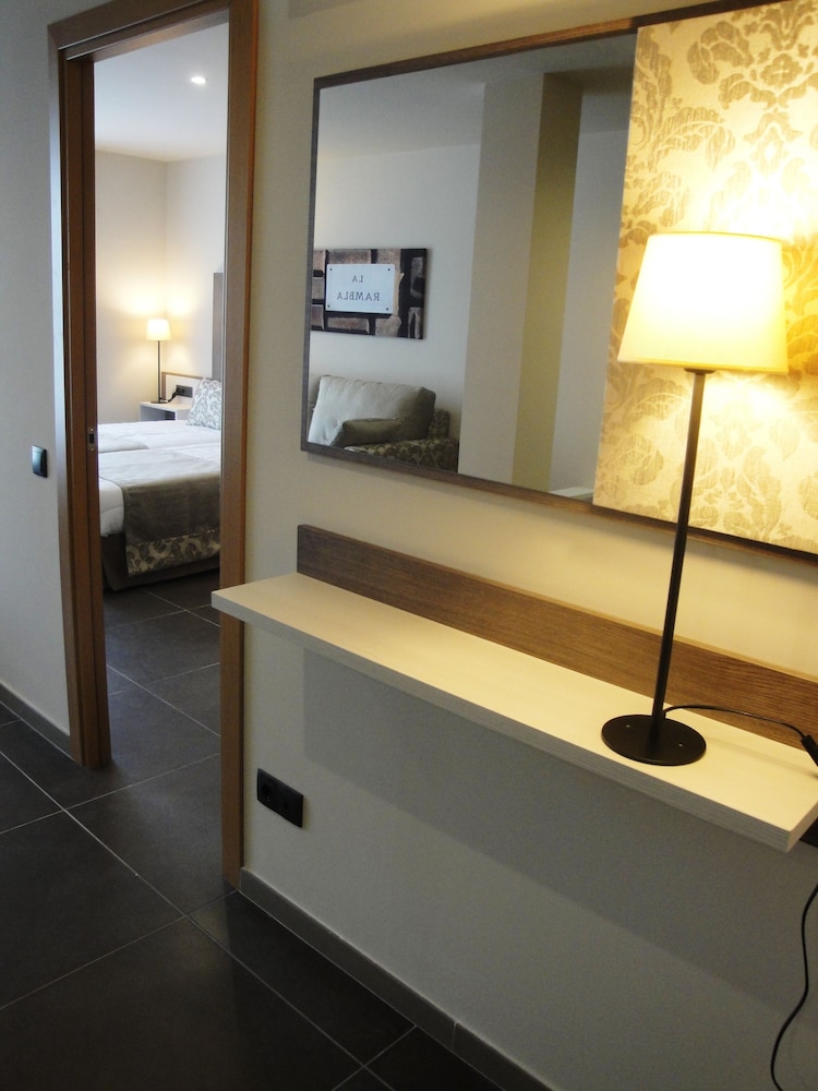 Pierre & Vacances Apartamentos Barcelona Sants 15