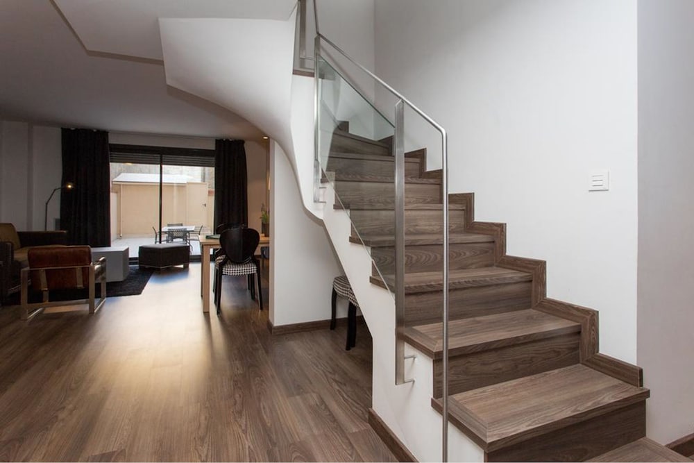 Cosmo Apartments Consell de Cent 18