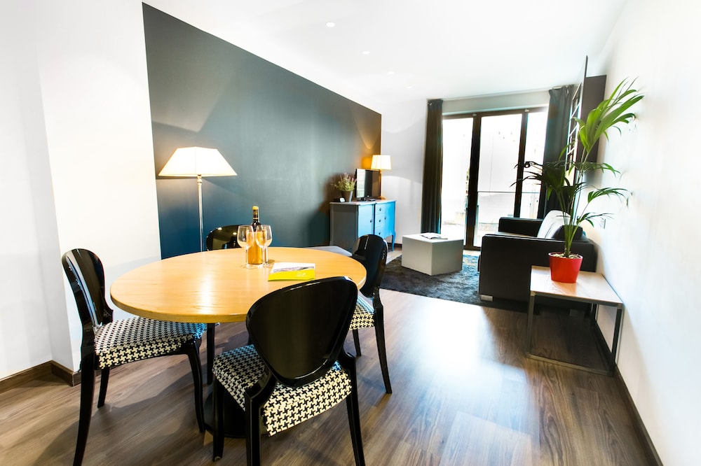 Cosmo Apartments Consell de Cent 1