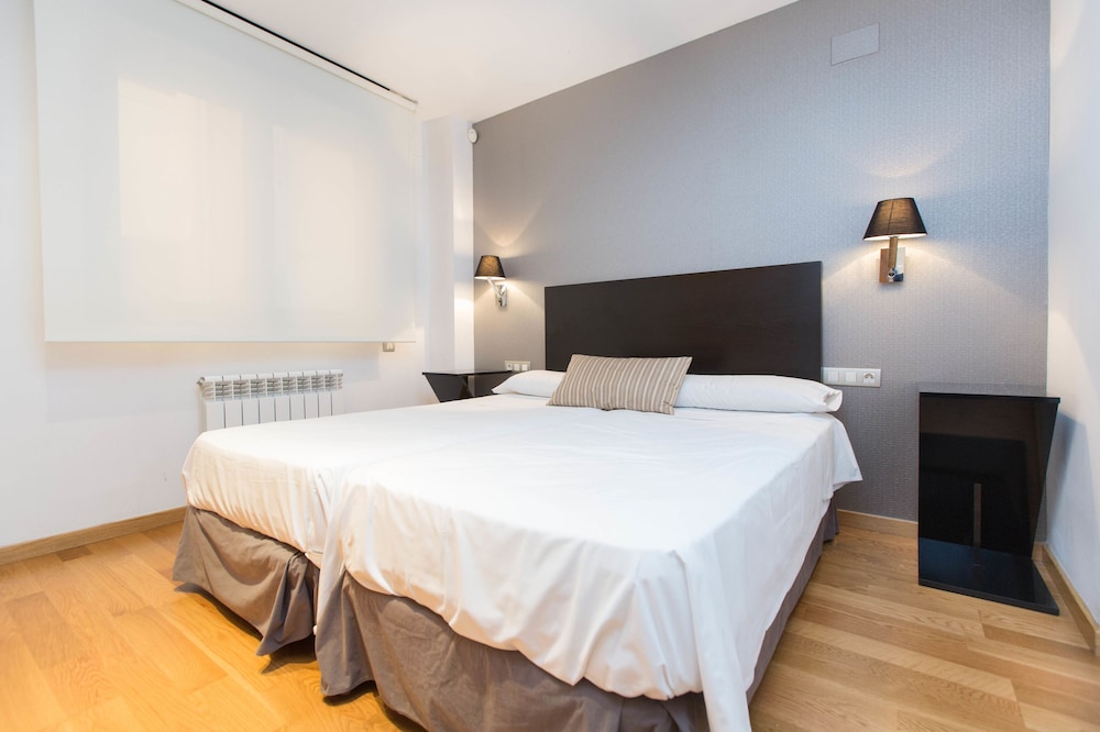 AinB Sagrada Familia Apartments 8