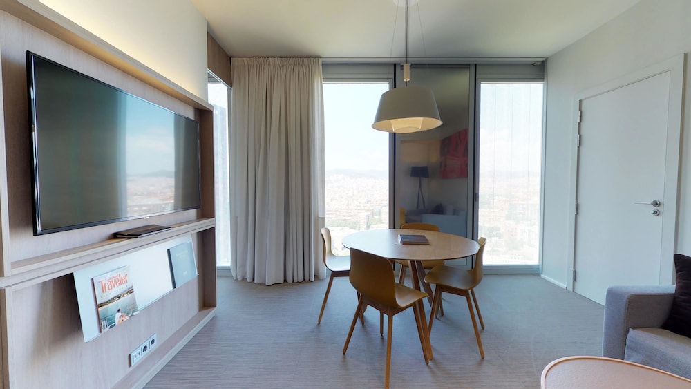 The Level at Meliá Barcelona Sky 13