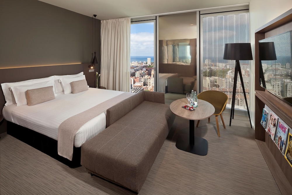 The Level at Meliá Barcelona Sky 14