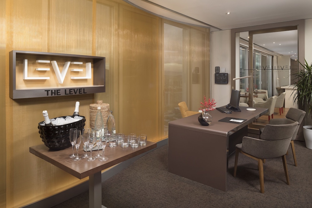 The Level at Meliá Barcelona Sky 3