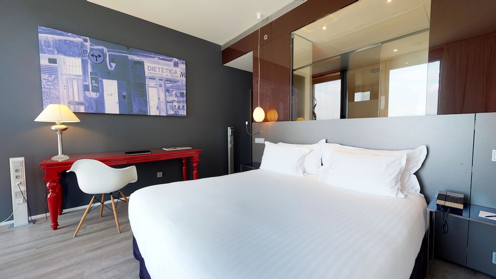 The Level at Meliá Barcelona Sky 16